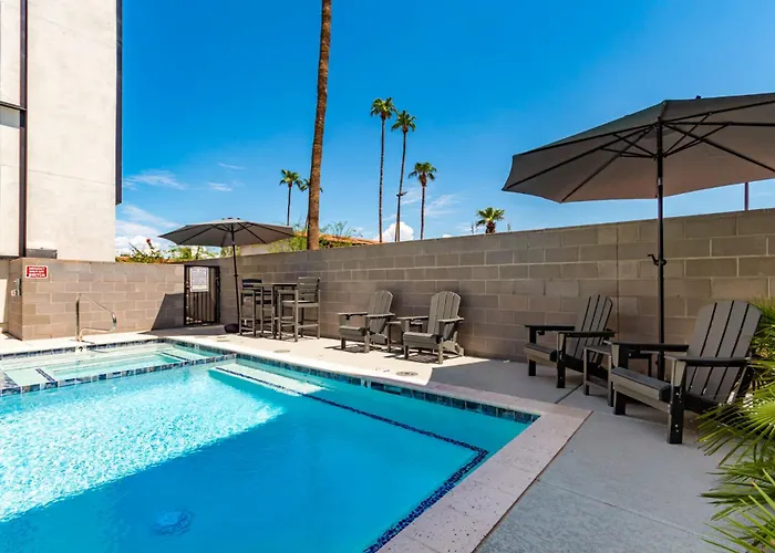 Papago Lux Townhouse With Rooftop Lounge