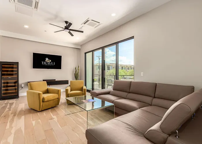 Holiday home Papago Lux Townhouse With Rooftop Lounge