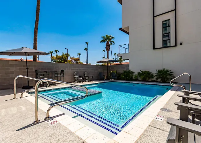 Papago Lux Townhouse With Rooftop Lounge * Scottsdale